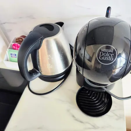 Yarn - Free Private Parking - Balcony With View - Shopping Mall Lejlighed