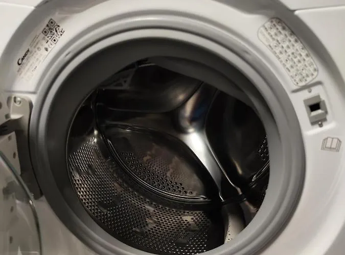 Yarn - Free Private Parking - Balcony With View - Shopping Mall Lejlighed *