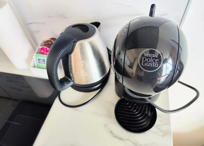 Yarn - Free Private Parking - Balcony With View - Shopping Mall アパート