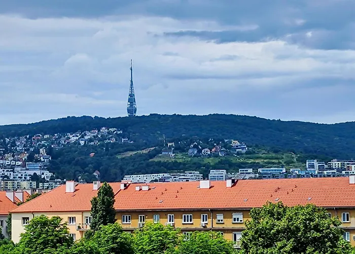 Apartmán Yarn - Free Private Parking - Balcony With View - Shopping Mall Bratislava